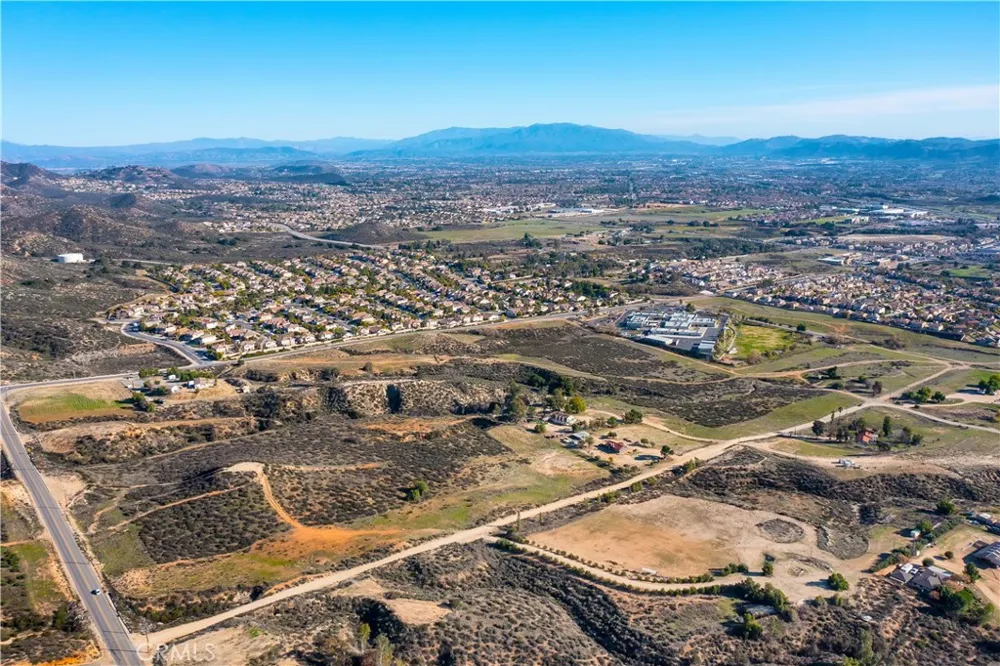 23777 Wildomar Trail Wildomar, CA 92595