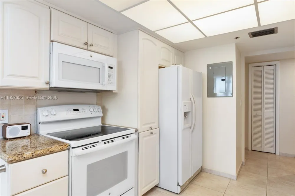 300 Three Islands Blvd #417 Hallandale Beach, FL 33009
