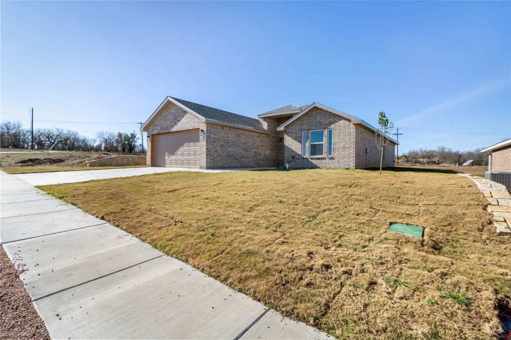 913 E 3RD STREET Coleman, TX 76834