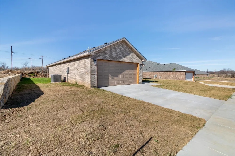 913 E 3RD STREET Coleman, TX 76834