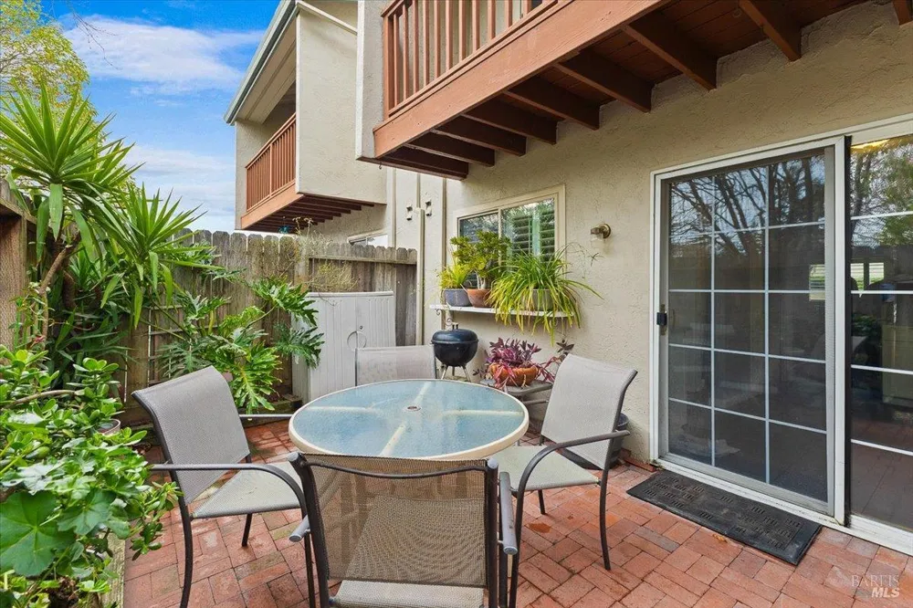 1003 Golf Course Drive Rohnert Park, CA 94928