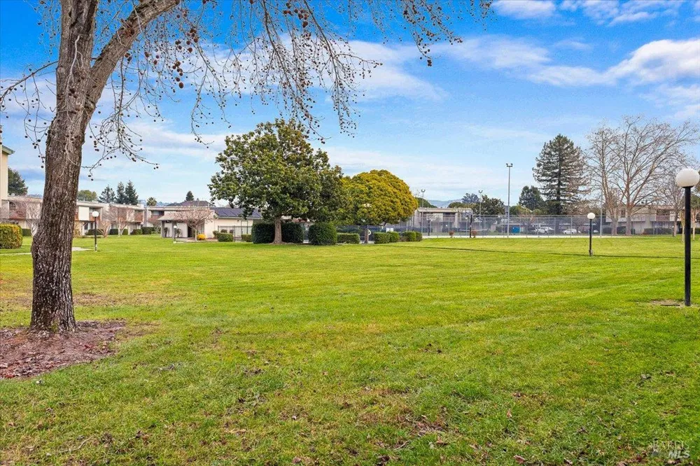 1003 Golf Course Drive Rohnert Park, CA 94928