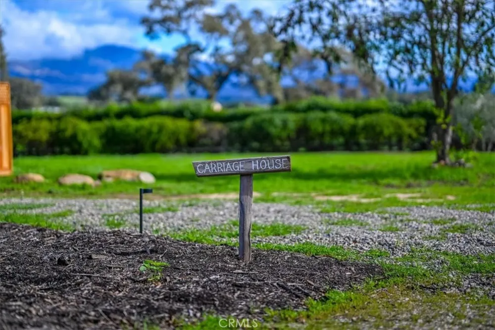 2480 Roblar Avenue Los Olivos, CA 93441