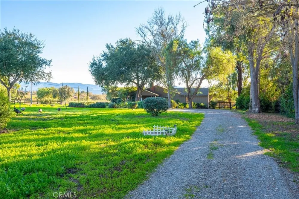 2480 Roblar Avenue Los Olivos, CA 93441