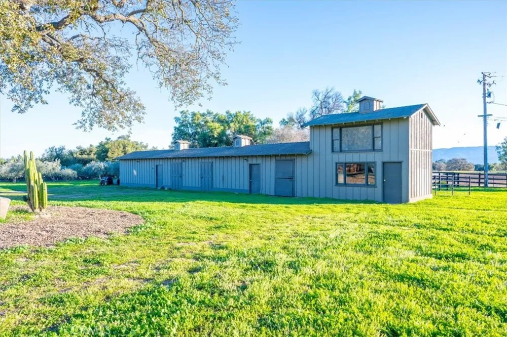 2480 Roblar Avenue Los Olivos, CA 93441