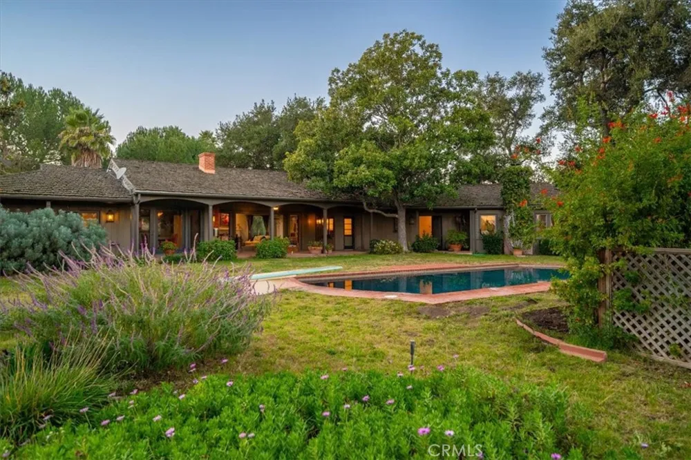2480 Roblar Avenue Los Olivos, CA 93441