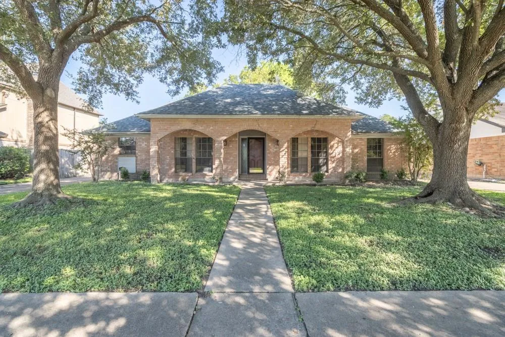 15218 La Paloma Drive