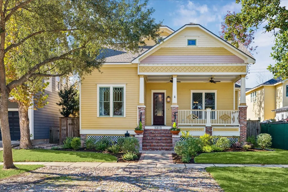 1213 Ashland Street