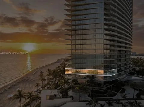 18975 Collins Ave #400