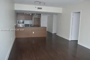 475 Brickell Ave #1814