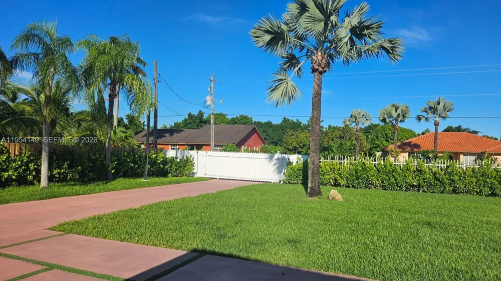 16400 SW 173rd Ave Miami, FL 33187