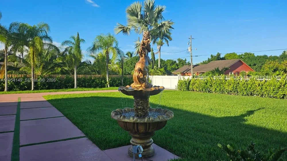 16400 SW 173rd Ave Miami, FL 33187