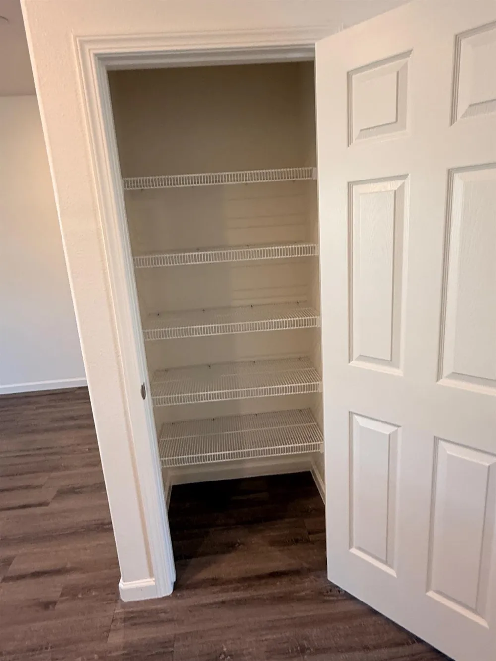 1105 E Orange Street Avenal, CA 93204