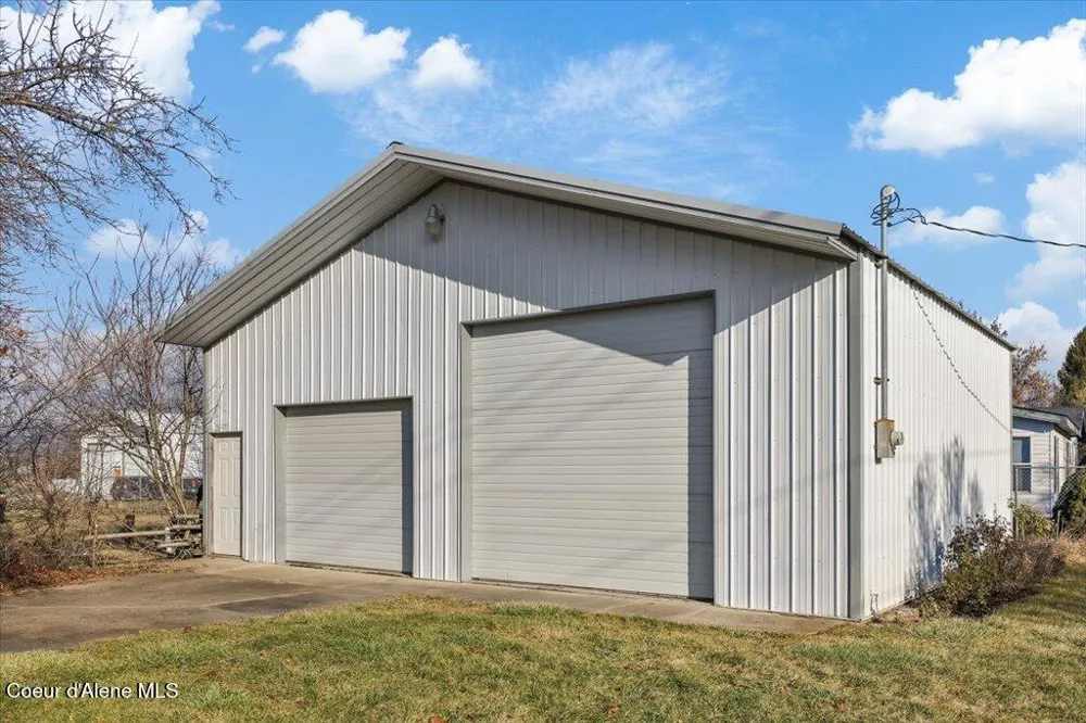 3145 W Poleline Avenue Post Falls, ID 83854
