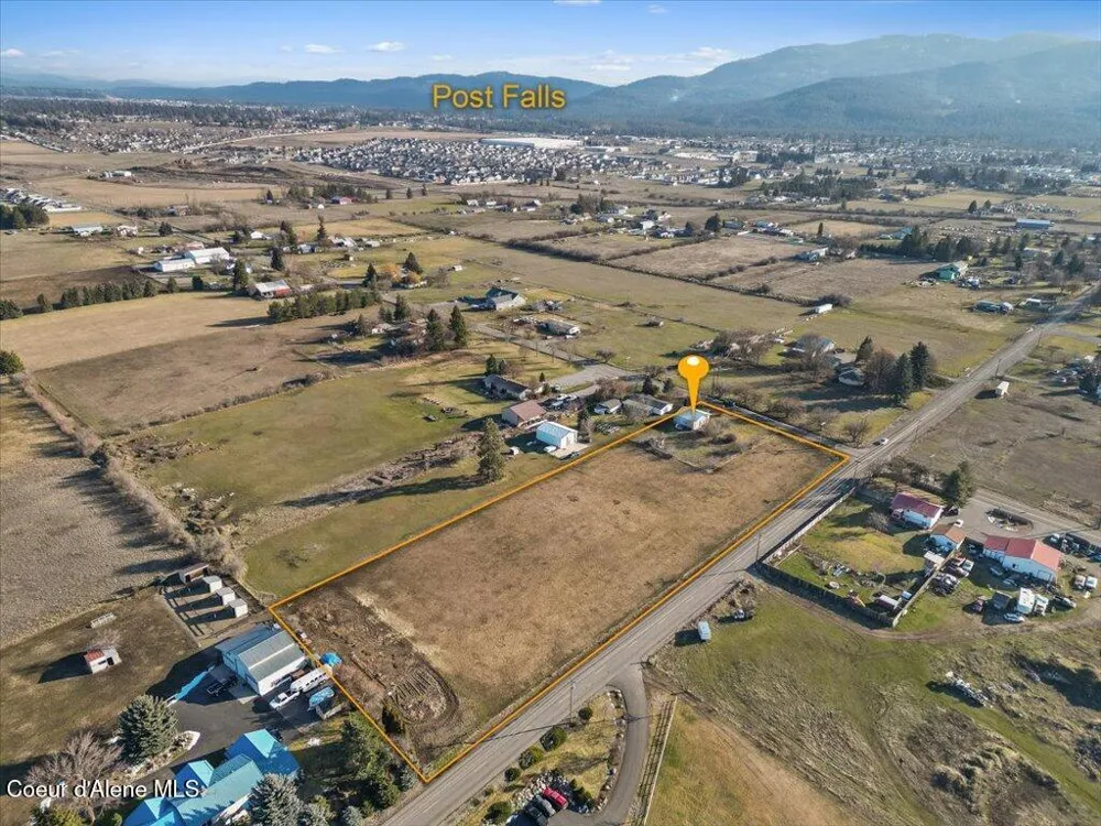 3145 W Poleline Avenue Post Falls, ID 83854