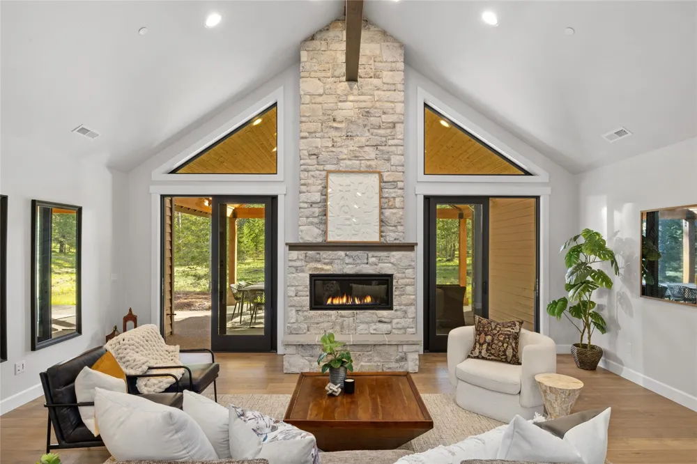 971 Domerie Park Loop Cle Elum, WA 98922