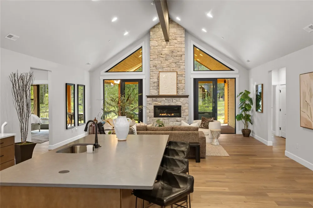 971 Domerie Park Loop Cle Elum, WA 98922