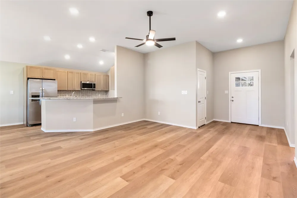 807 Bella Blvd Street Coleman, TX 76834