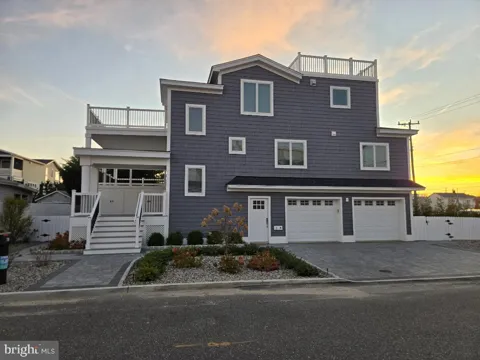 718 LONG BEACH BOULEVARD
