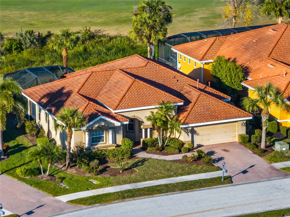 274 MONTELLUNA DRIVE North Venice, FL 34275