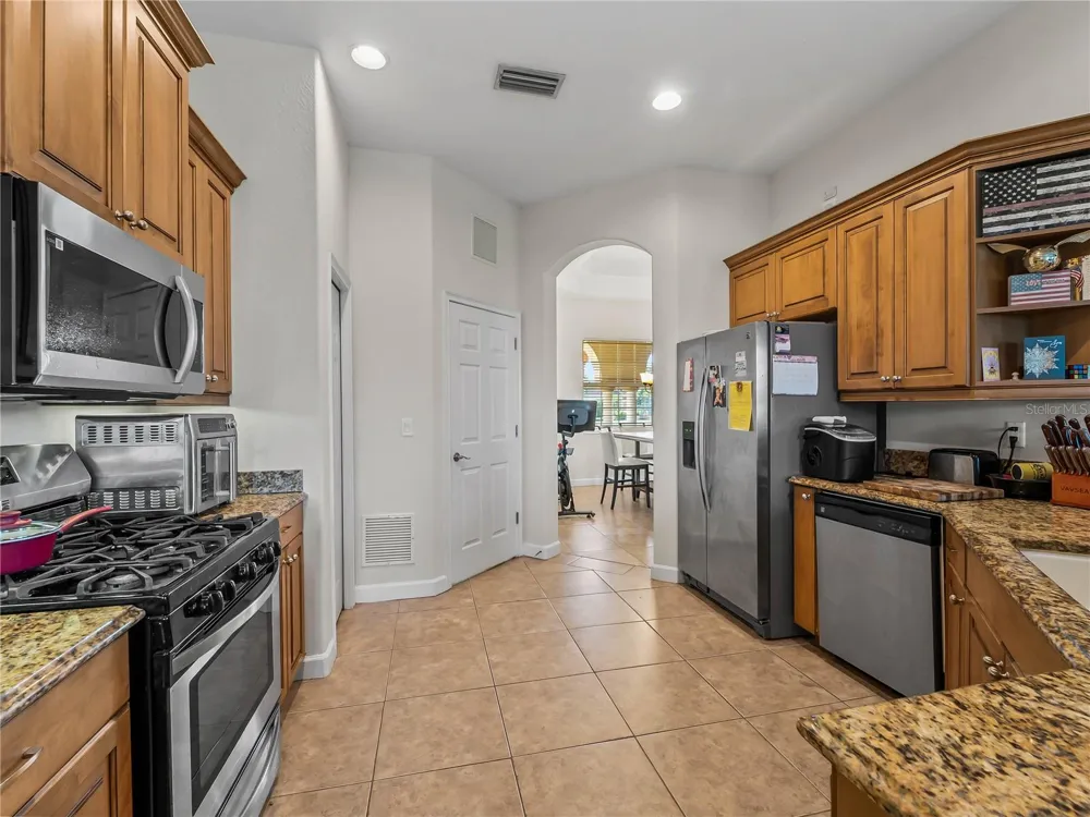 274 MONTELLUNA DRIVE North Venice, FL 34275