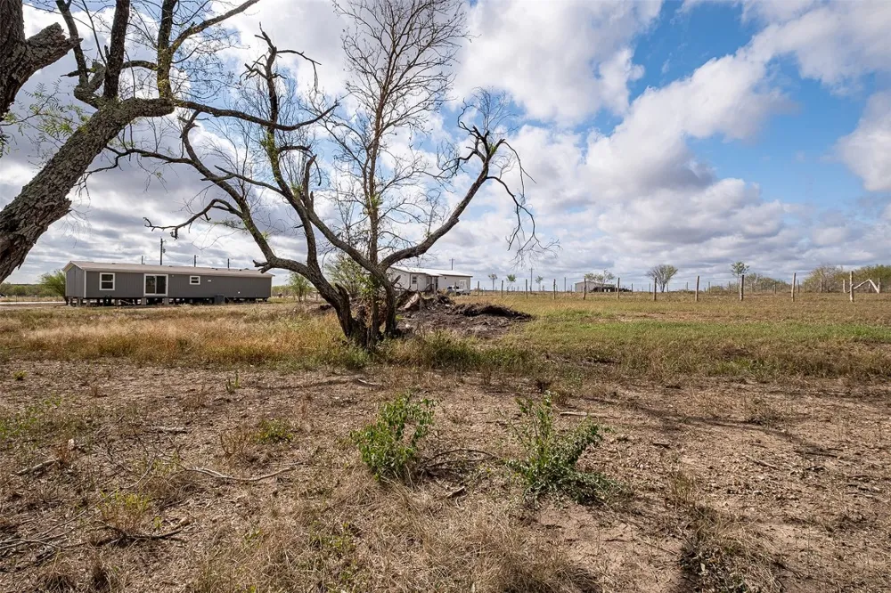 114 Blue Quail Street Dale, TX 78616
