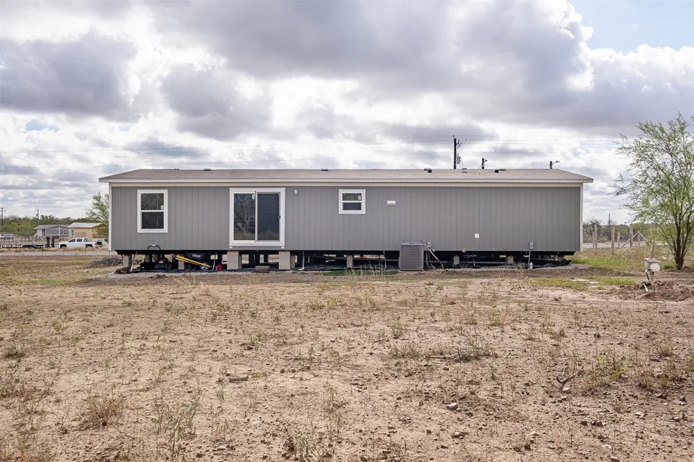 114 Blue Quail Street Dale, TX 78616