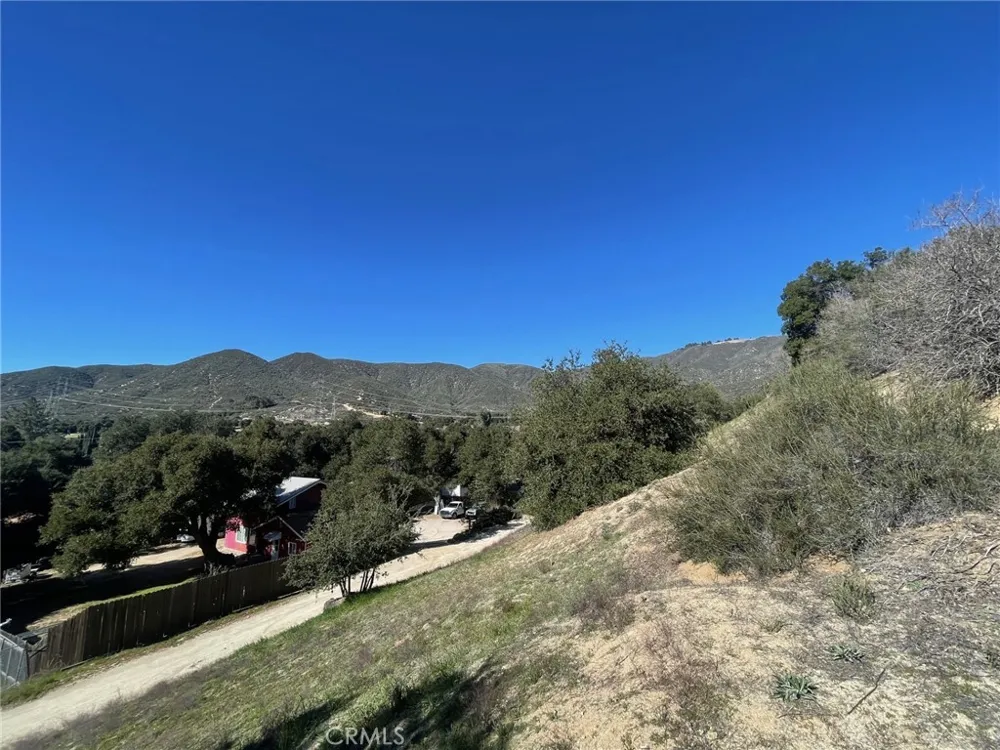 1 COR EL CAPITAN LOMITA Green Valley, CA 91350