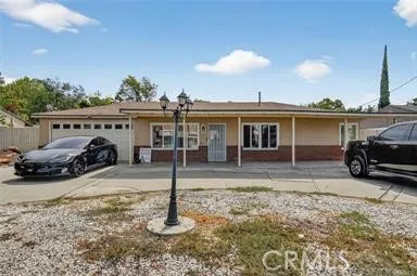 8680 Indiana Riverside, CA 92504
