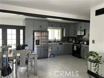 8680 Indiana Riverside, CA 92504