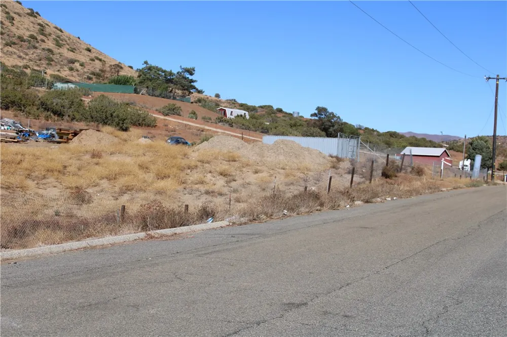 7600 Vac/Cor Valley Sage/Norcross Acton, CA 93510