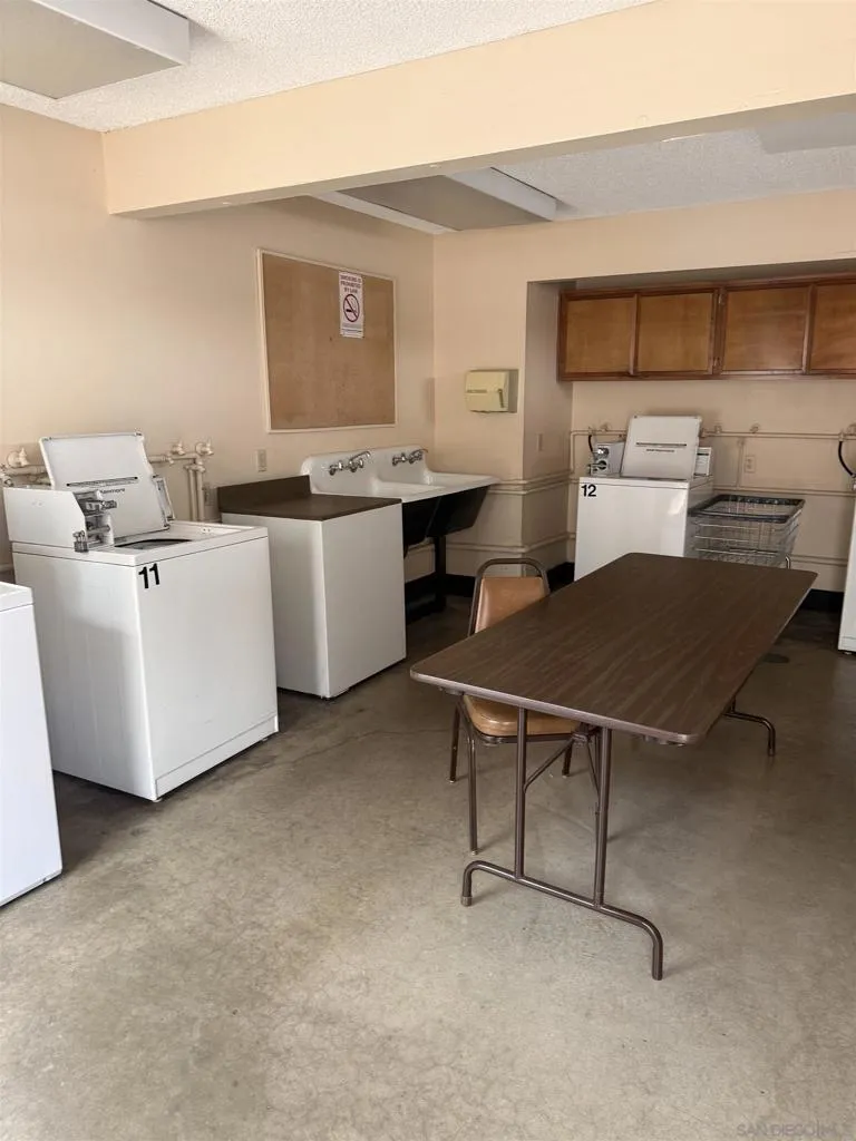 2300 E Valley PKWY #109 Escondido, CA 92027