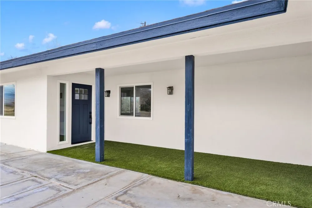 47424 Paddington Landers, CA 92285