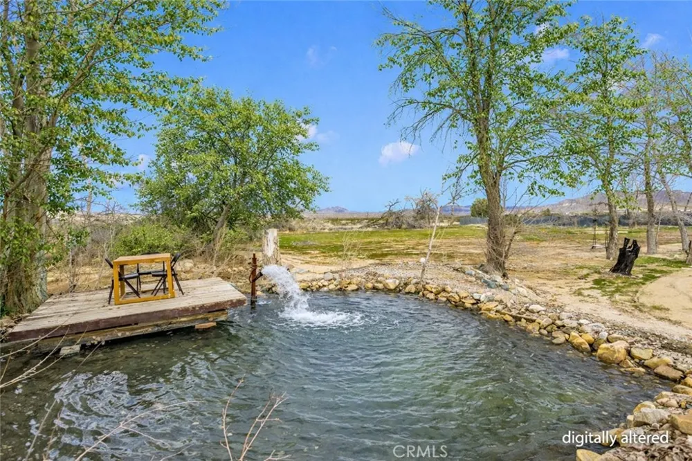 47424 Paddington Landers, CA 92285
