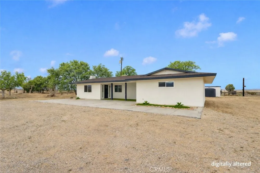 47424 Paddington Landers, CA 92285