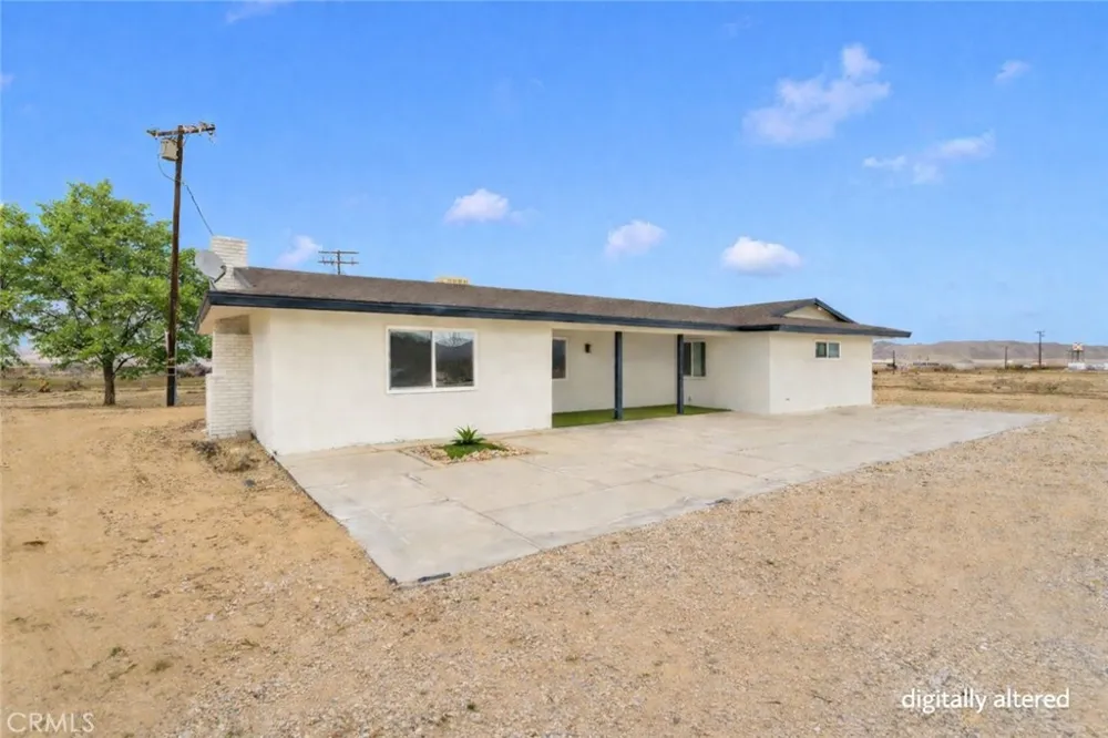 47424 Paddington Landers, CA 92285
