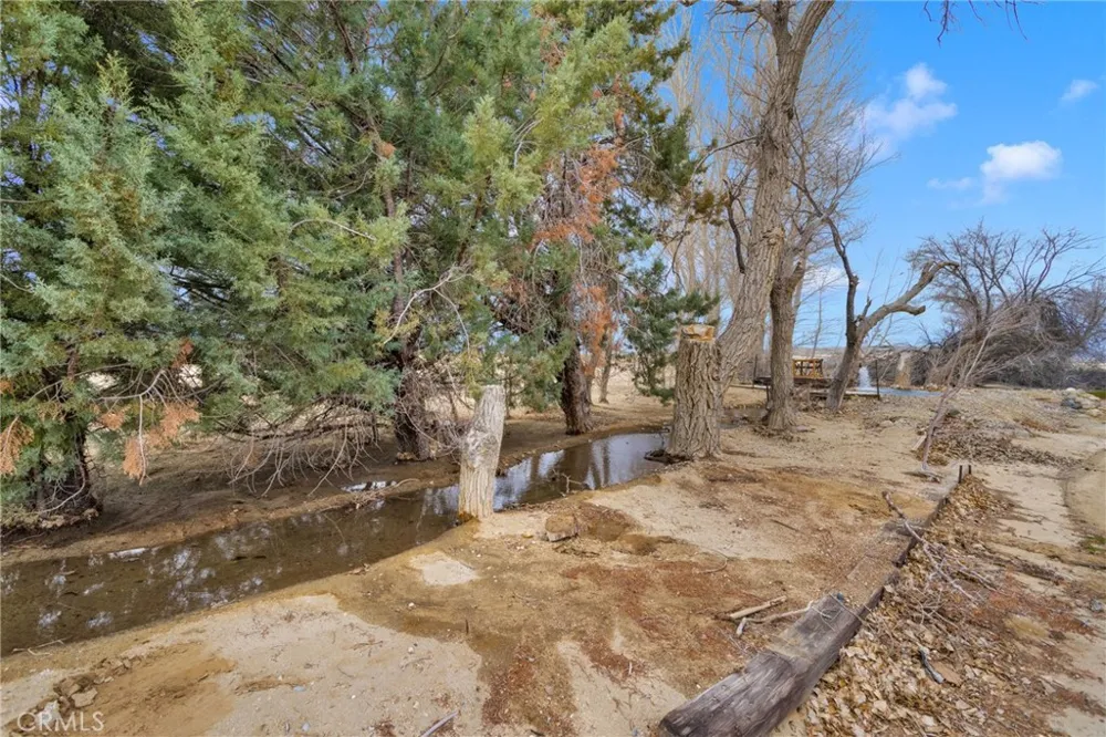 47424 Paddington Landers, CA 92285