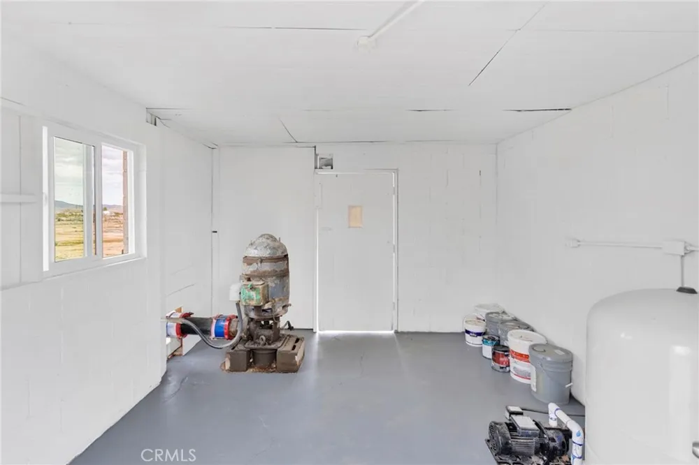 47424 Paddington Landers, CA 92285