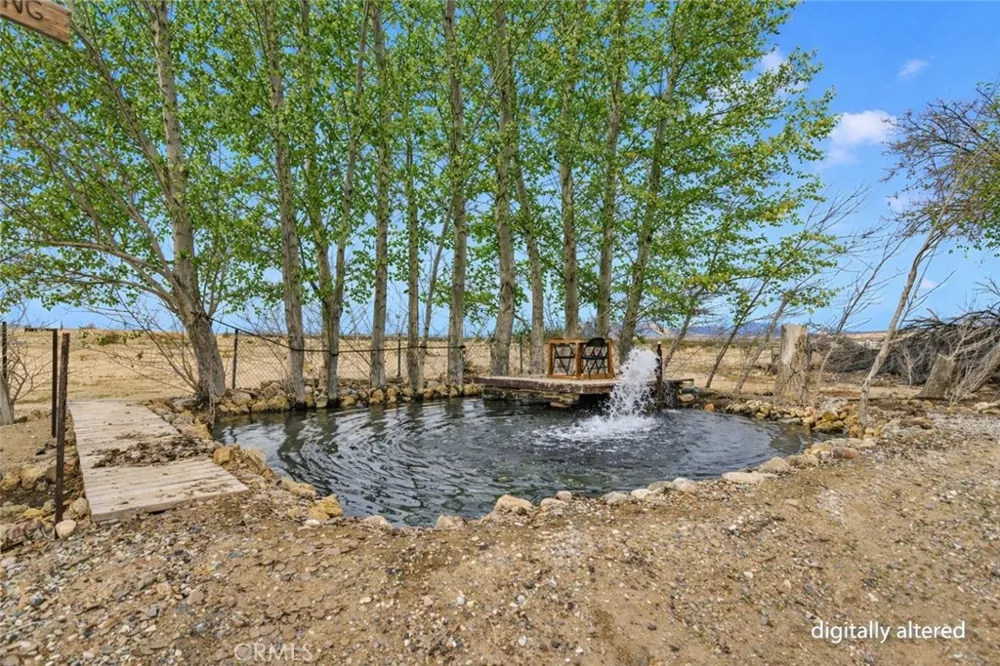 47424 Paddington Landers, CA 92285