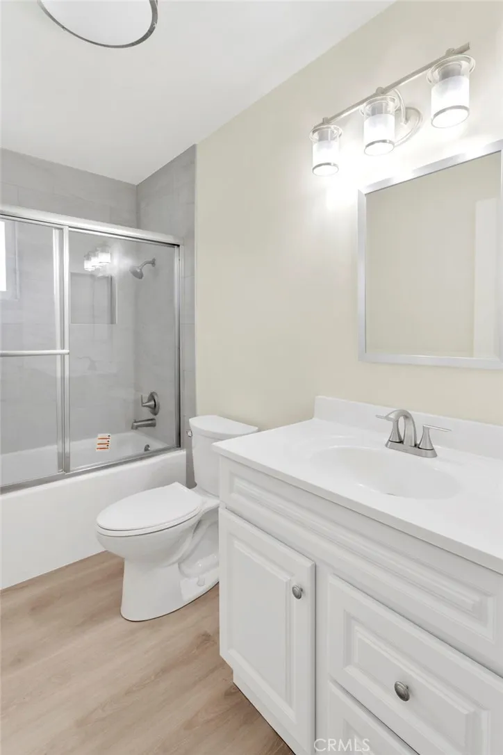 47424 Paddington Landers, CA 92285