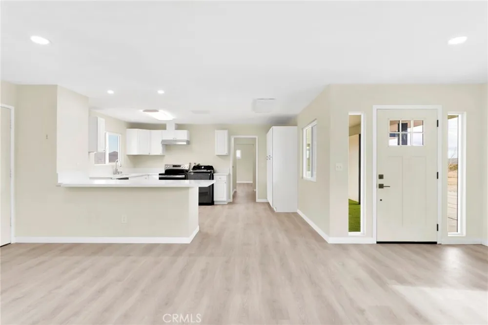 47424 Paddington Landers, CA 92285