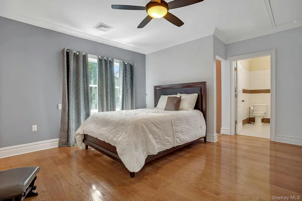 5 Boulevard Malba, NY 11357