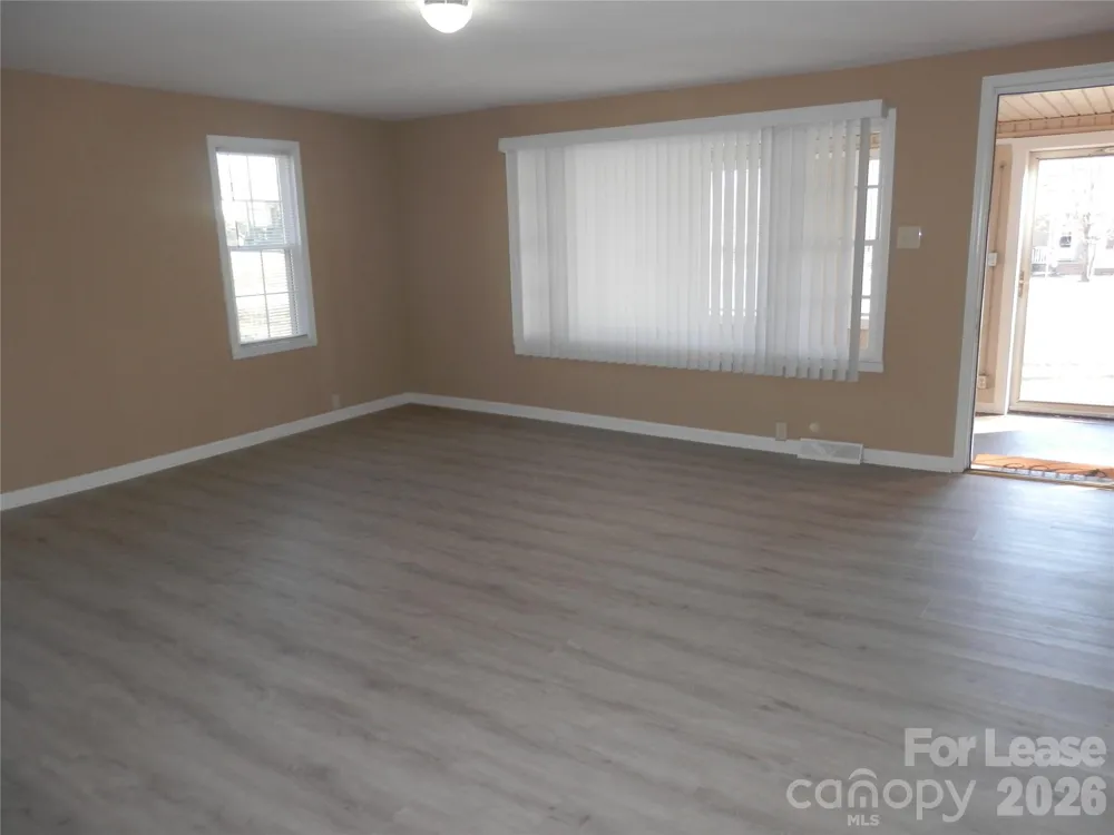 67 Barber Street NW Concord, NC 28027