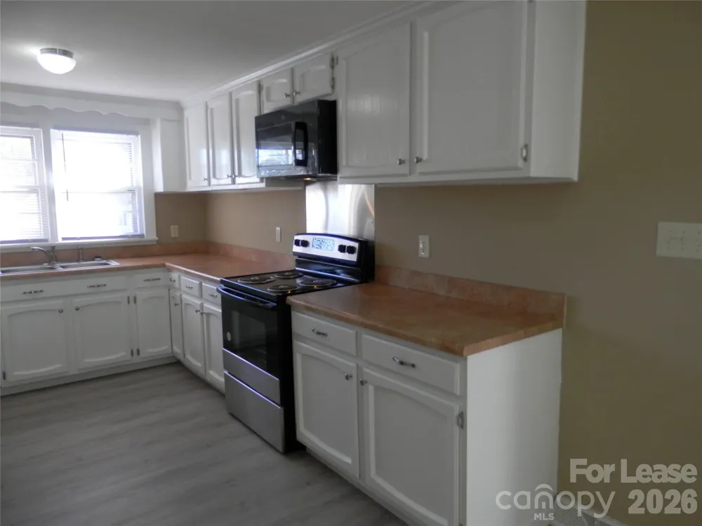 67 Barber Street NW Concord, NC 28027