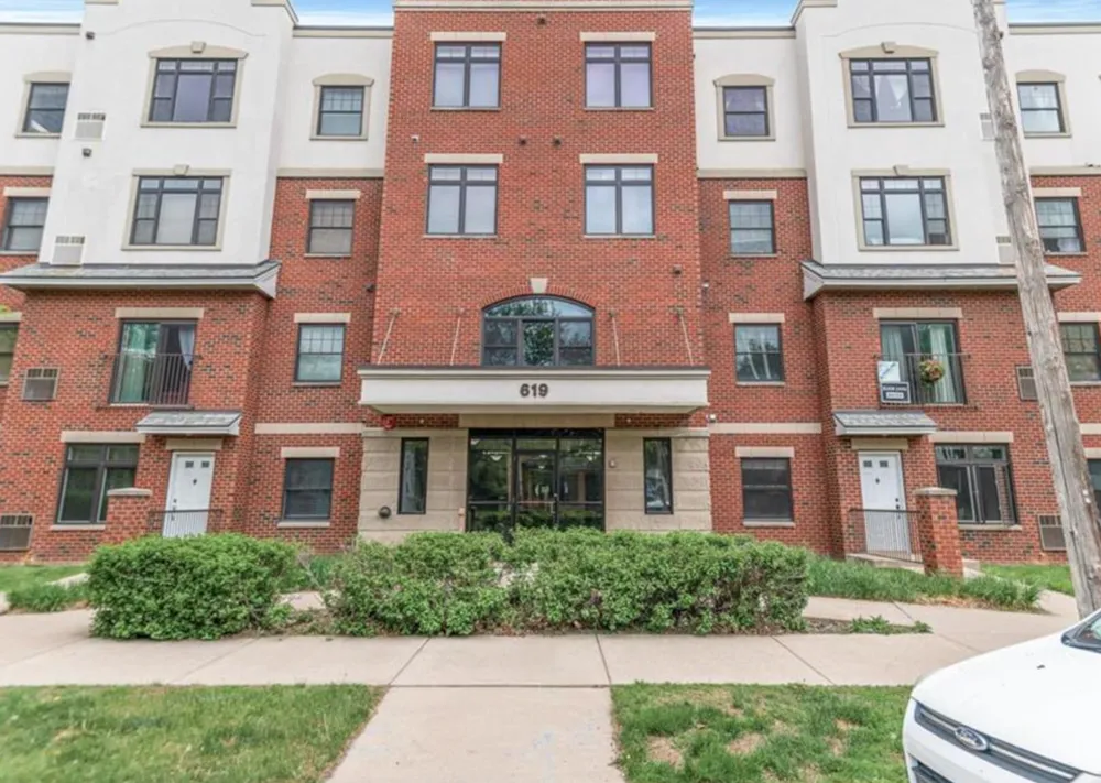 619 8th Street SE #409