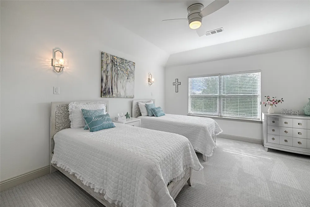 7001 Schubert Colleyville, TX 76034