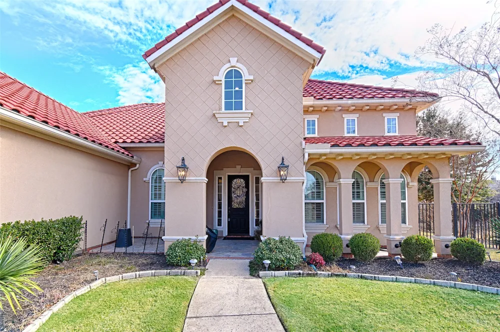 7001 Schubert Colleyville, TX 76034
