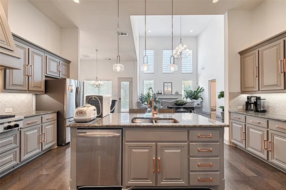 7001 Schubert Colleyville, TX 76034