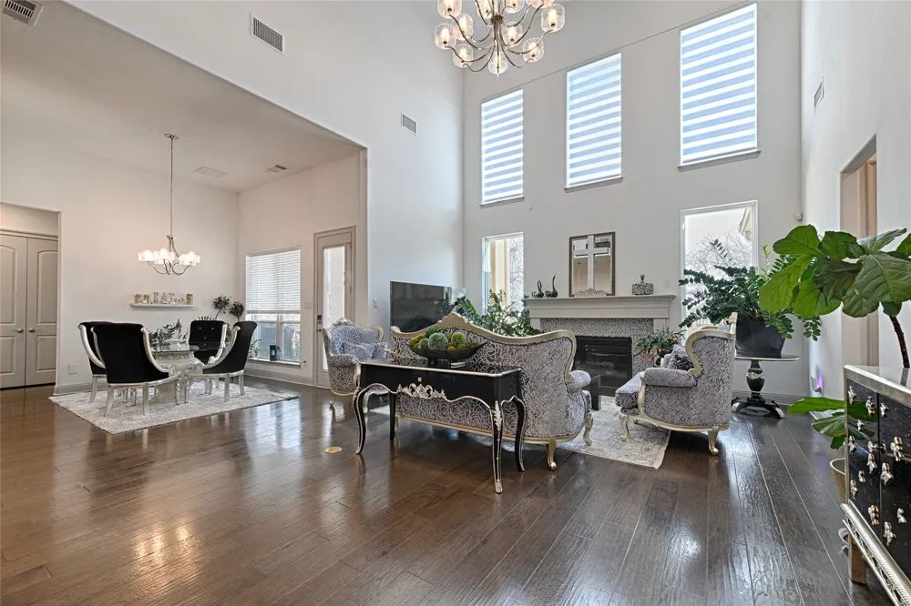 7001 Schubert Colleyville, TX 76034