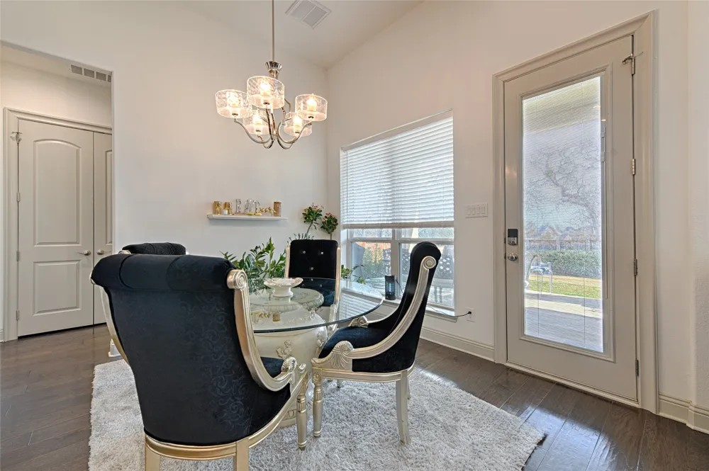7001 Schubert Colleyville, TX 76034